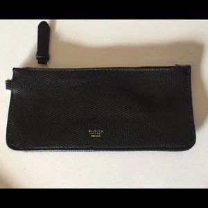 TUTILO TEXTURED LEATHER POUCH ZIP TOP BLACK NWOT
